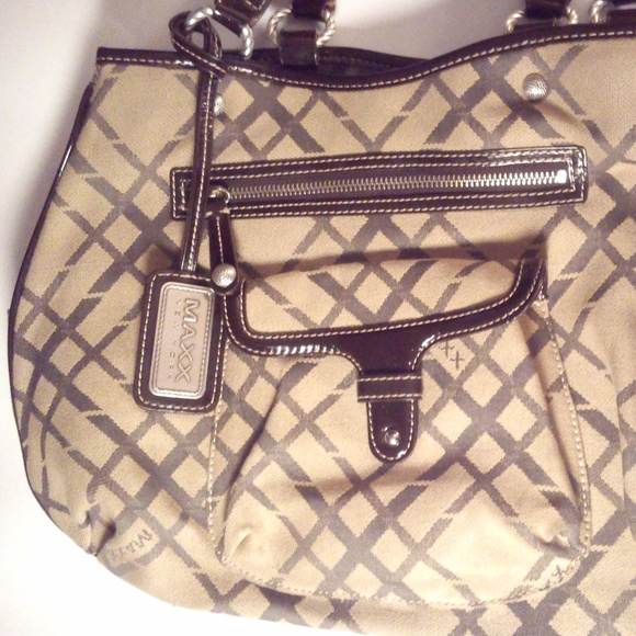 Ladies Crossbody Bag - Picture 2 of 5